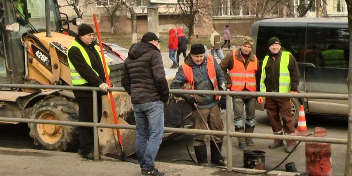 Де 27 жовтня у Вінниці працюють бригади комунальних служб