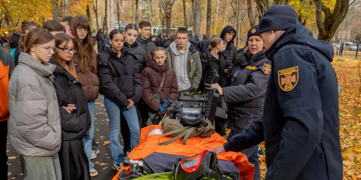 День безпеки для студентів та педагогів організували у Вінницькому техколеджі День безпеки для студентів та педагогів організували у Вінницькому техколеджі