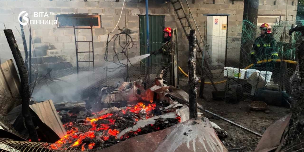 Дев'ять пожеж за добу на Вінниччині горіли поля, веранда та гараж з дровами