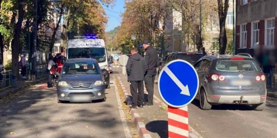Дев'ятирічна дитина потрапила під колеса авто на Вінниччині