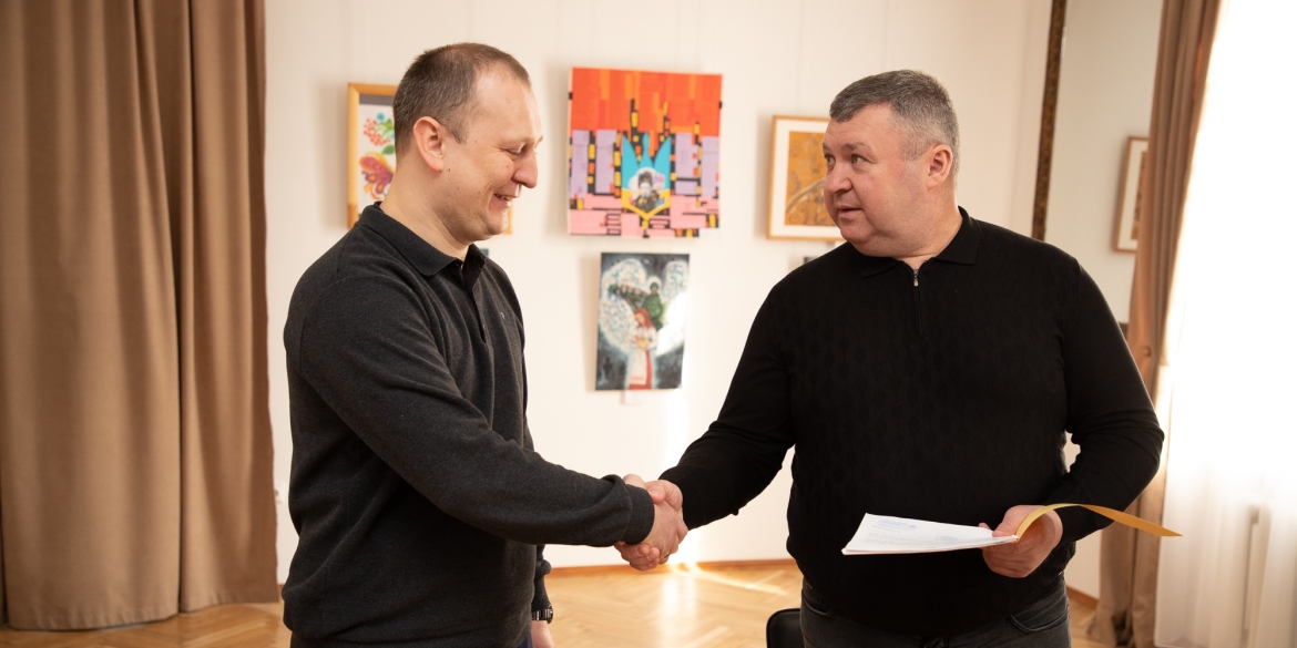 Директору Вінницького обласного художнього музею продовжили контракт