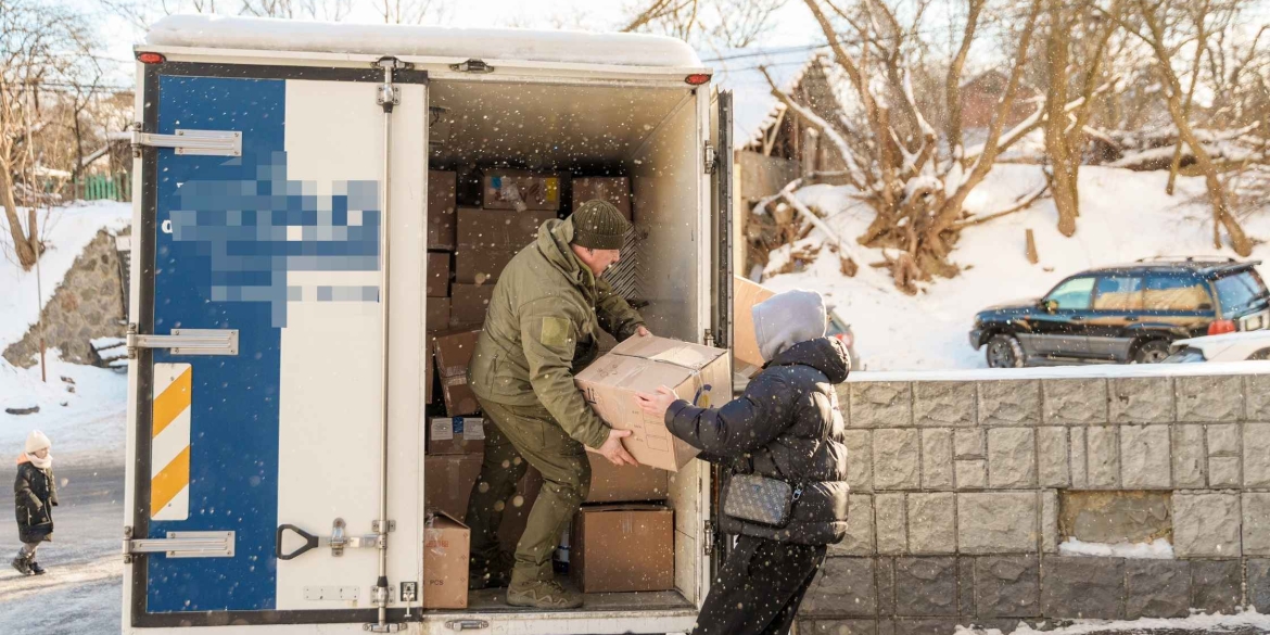 Дітям Балаклії передали вінницьку гуманітарну допомогу