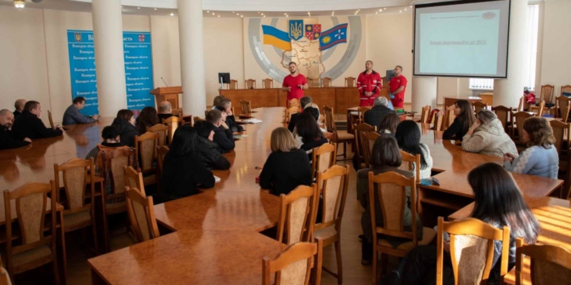 Для працівників Вінницької облради провели навчання з домедичної допомоги