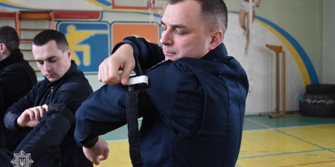 Для вінницьких поліцейських провели тренінг з надання меддопомоги