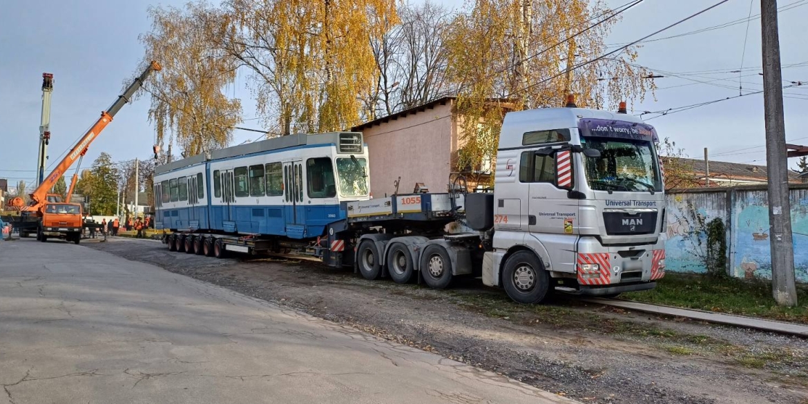 До Вінниці зі Швейцарії прибув черговий трамвай «Tram2000»