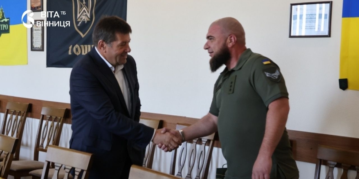 Дрон за 460 тисяч Тульчинська громада подарувала військовим «очі в небі»
