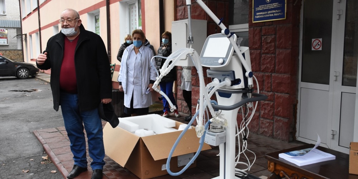 Вінницька районна лікарня отримала новий апарат штучної вентиляції легень