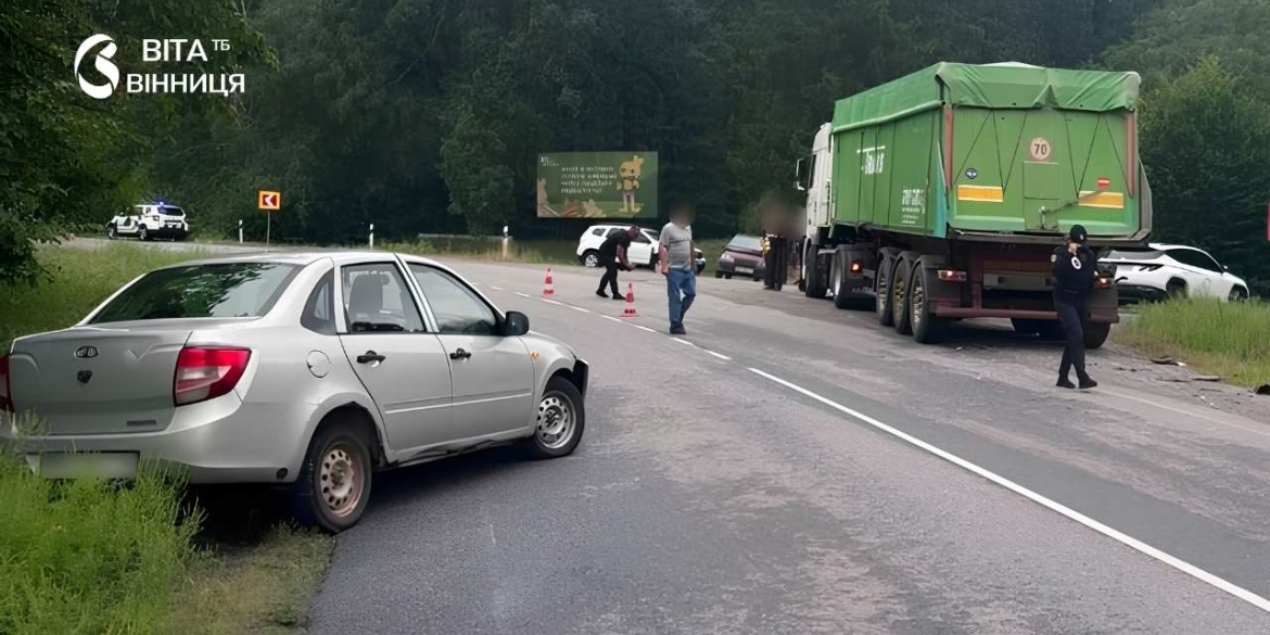 ДТП на Тульчинщині зіткнулися три автомобілі, постраждала жінка