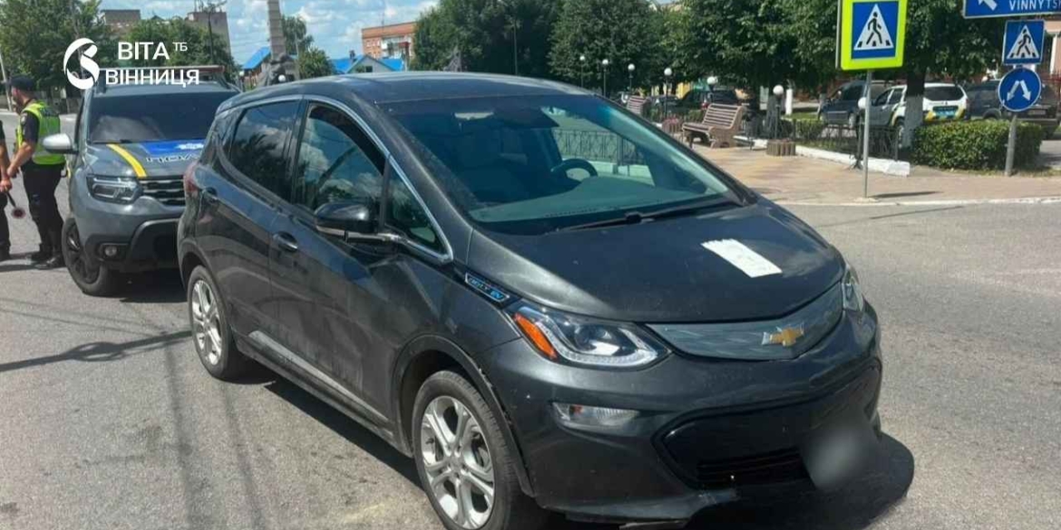 ДТП у Гайсині літня жінка перебігала дорогу і потрапила під колеса авто