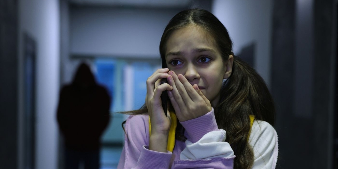 Два роки наруги на Вінниччині затримали вітчима, який систематично ґвалтував малолітню падчерку