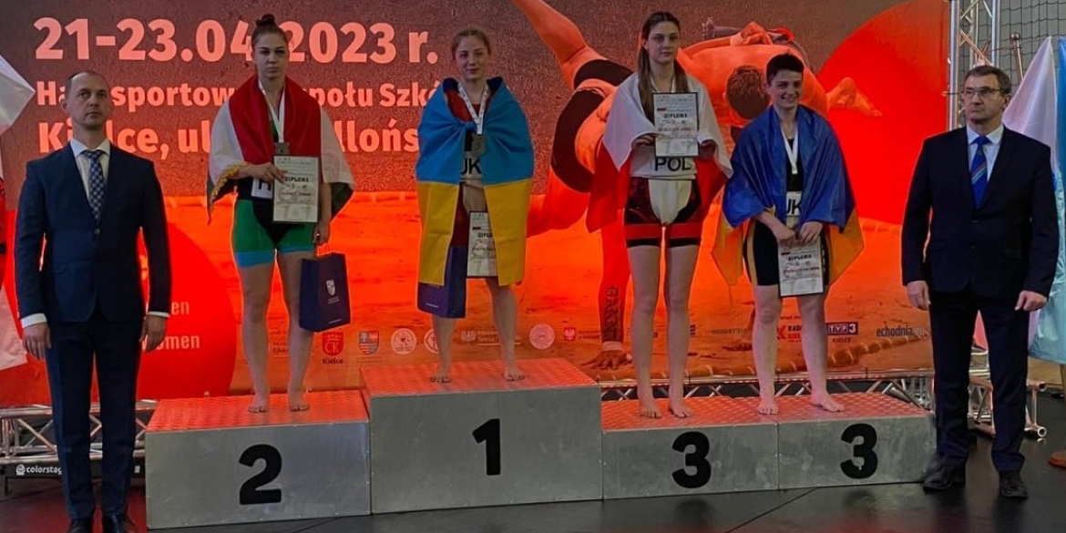 Дві вінничанки стали бронзовими призерками чемпіонату Європи з сумо