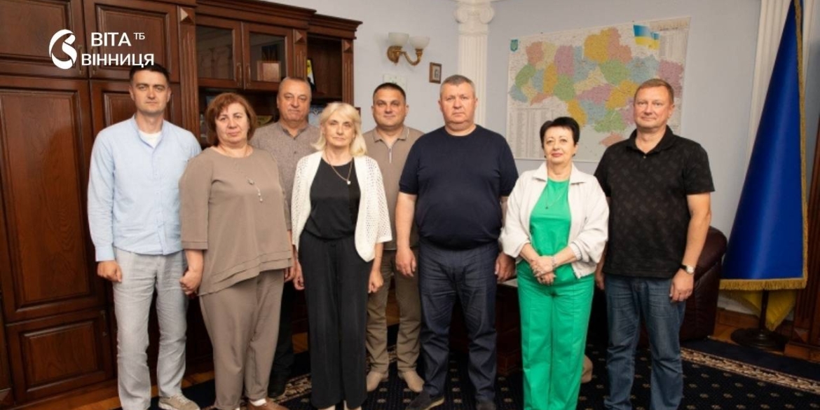 Директори шести обласних закладів освіти Вінниччини отримали нові шестирічні контракти