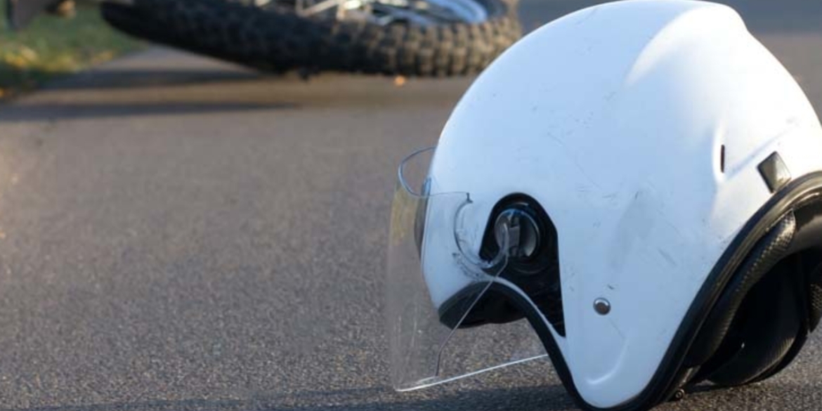 У Вінниці мотоцикл врізався в огорожу та спалахнув: водій у реанімації
