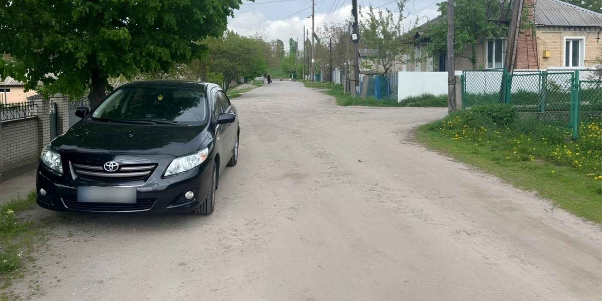 Фатальний маневр заднім ходом у Жмеринці під колеса Toyota потрапила пенсіонерка