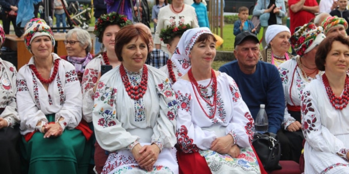 На Гайсинському фестивалі фольклорних колективів перемогли “Кумасі”