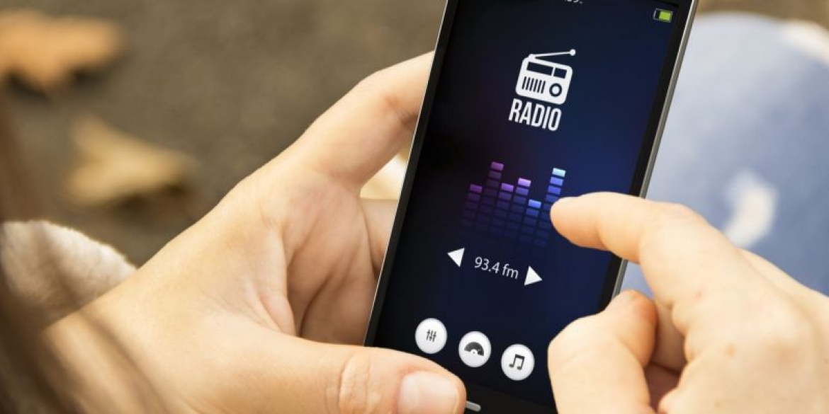 FM-приймач у телефоні вінничанам рекомендують мати радіо у ґаджетах
