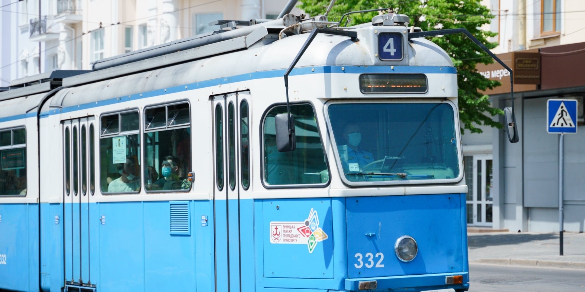 Громадський транспорт у Вінниці перевозить пасажирів з 700 до 2200
