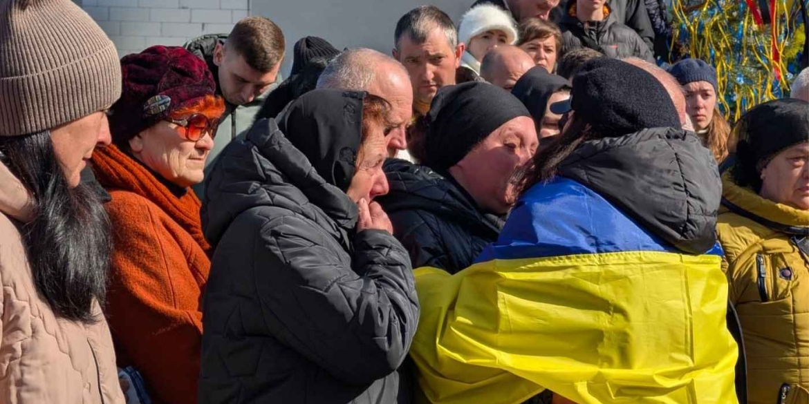 Гайсинчани навіки прощались із 26-річним воїном-захисником