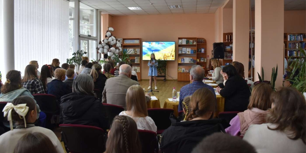 Голос нового покоління юні вінничани виборювали першість у декламуванні патріотичної поезії