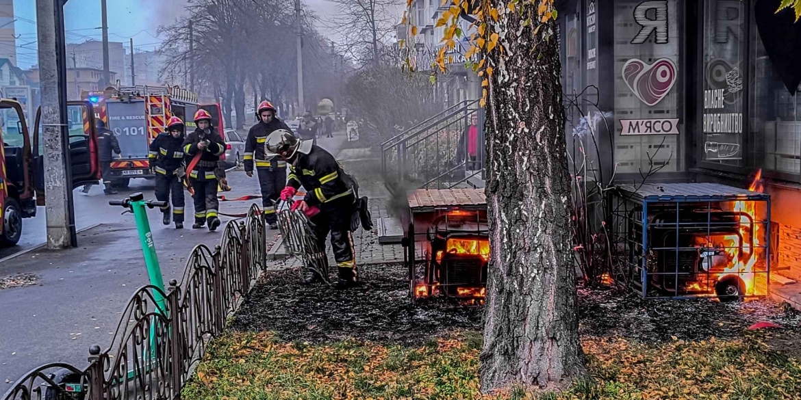 Горіли генератори поблизу продуктового магазину у Вінниці
