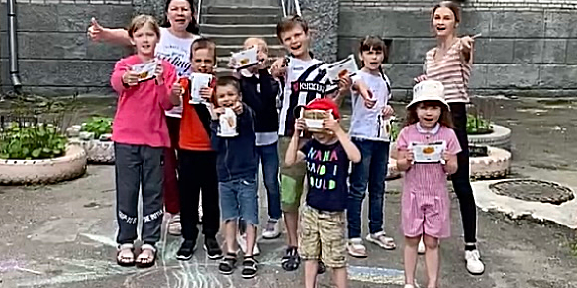 Ігри, спілкування та малюнки на асфальті: у Вінниці проводять заходи для дітей