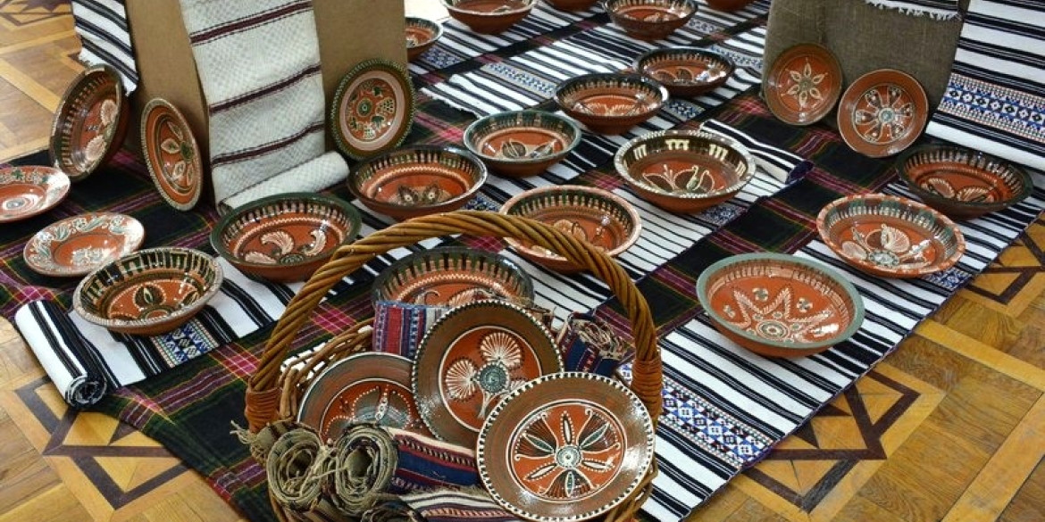У Вінниці відкрили виставку бубнівської кераміки “Від витоків до сьогодення”