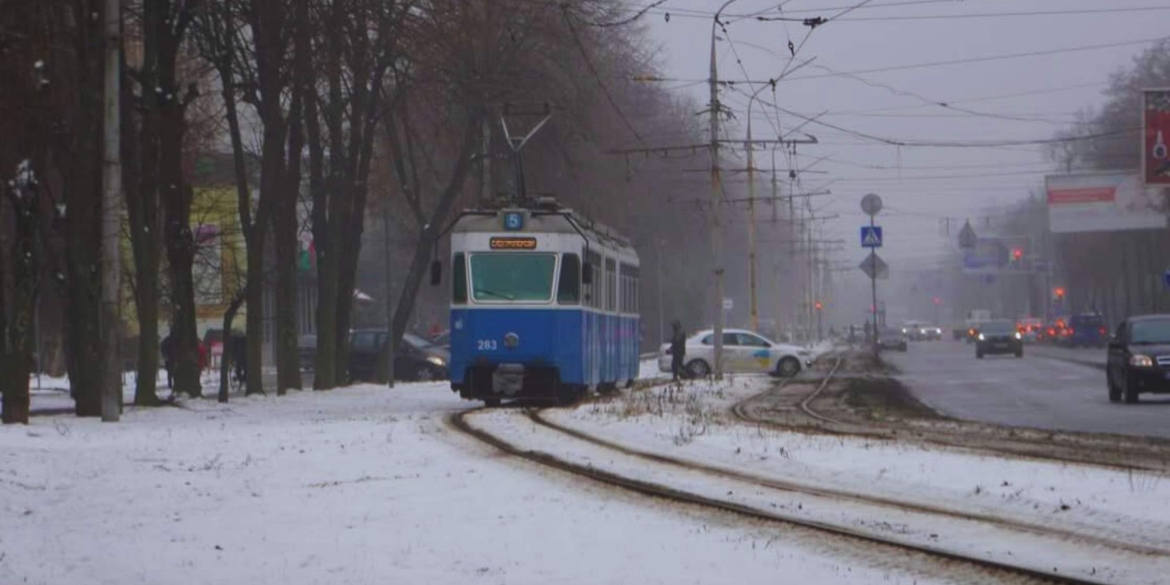 Інтервали між рейсами громадського транспорту Вінниці тимчасово збільшили