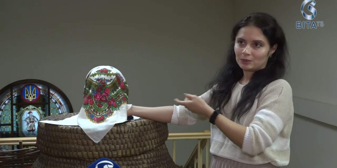 Історія української хустки ще більше про вінницькі традиції та родинні обряди