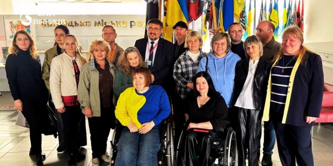 Характер, мрії та захоплення замість обмежень у Вінниці показують фотоісторії людей з інвалідністю