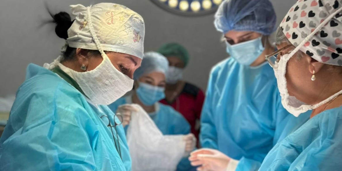 Хірурги видалили 18-кілограмову кістому яєчника у вінничанки