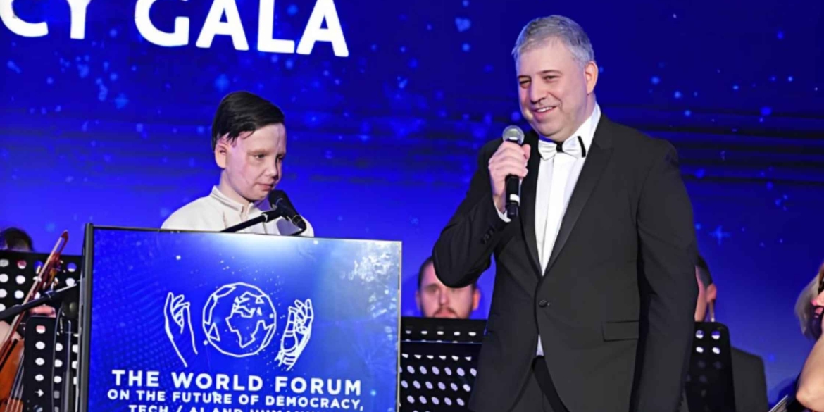 Хлопчик, який вижив під час ракетної атаки на Вінницю, отримав міжнародну кінематографічну нагороду