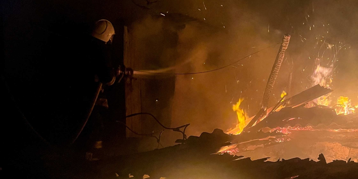 Коротке замикання спричинило одразу дві пожежі на Вінниччині