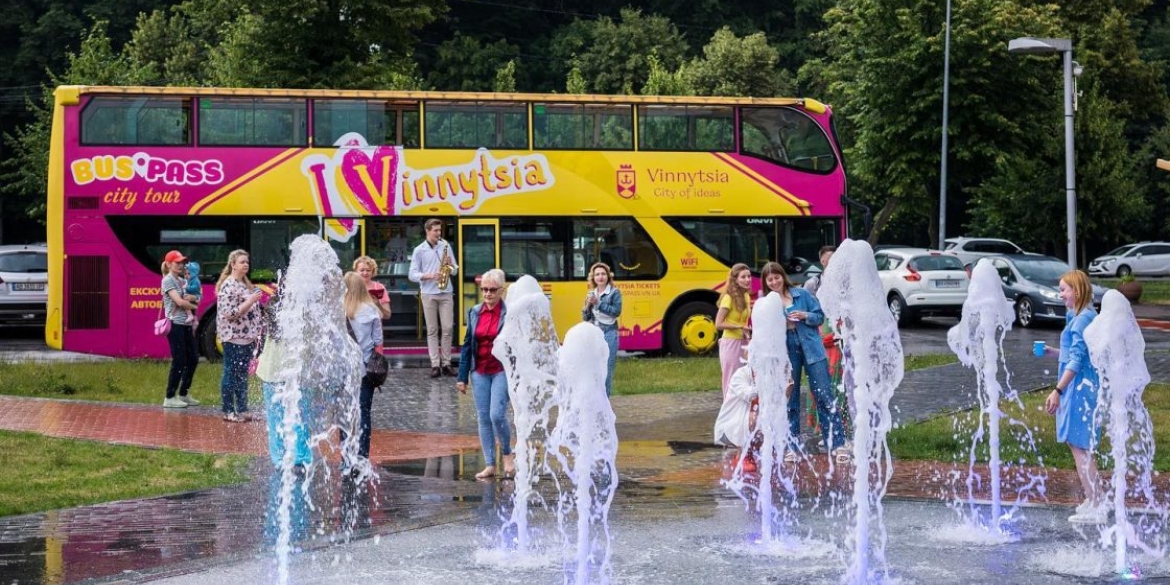 Кожна десята екскурсія автобусом BusPass у Вінниці - соціальна