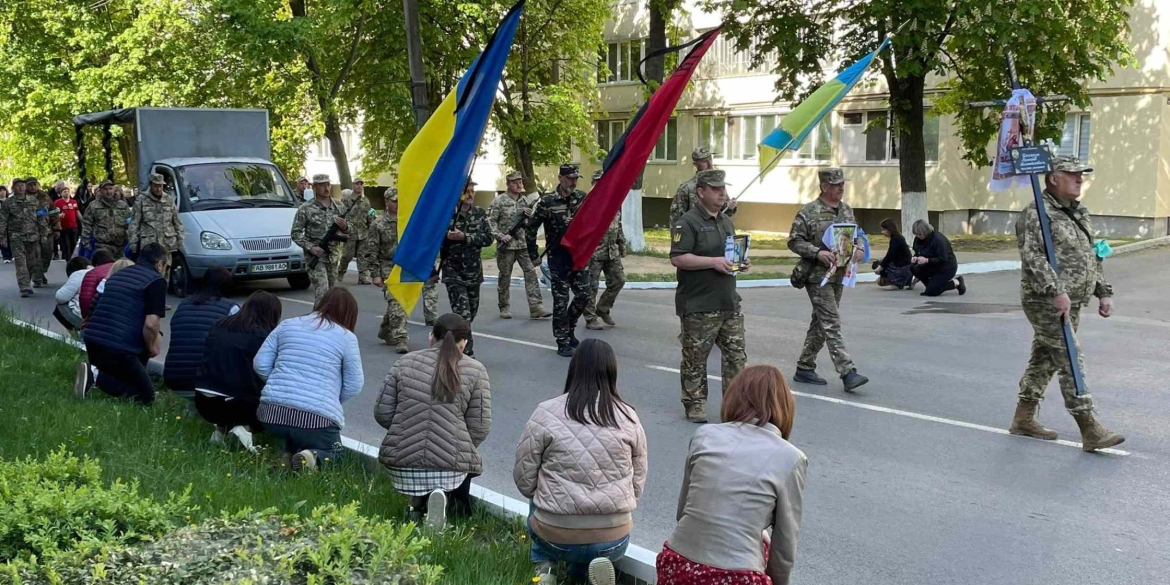 Ладижинці провели в останню путь Героя-земляка