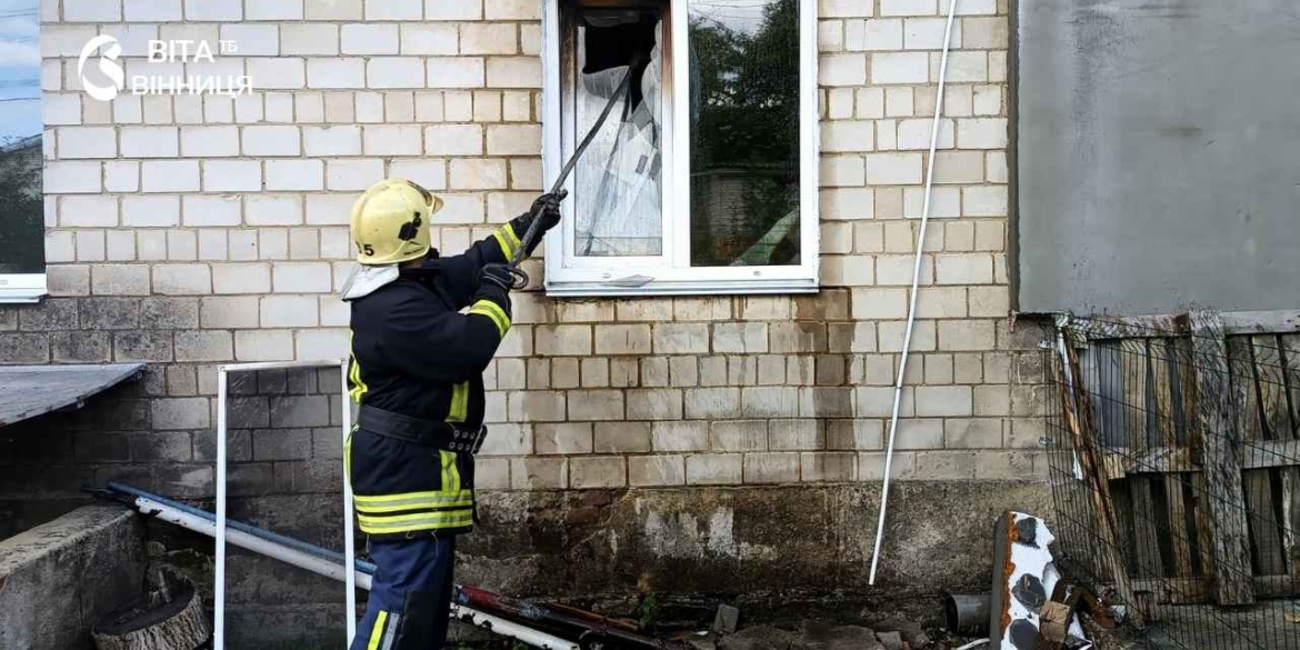 Ледь не стався вибух у Ямполі рятувальники загасили пожежу з газовим балоном