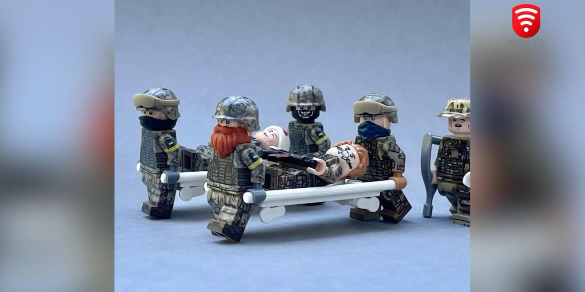 LEGO створив фігурки сталевих героїв «Азовсталі»