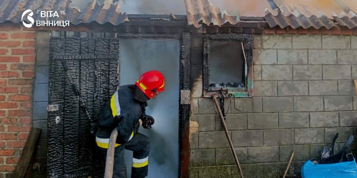Ліжко горіло через цигарку, підвал через дитячі пустощі які пожежі гасили рятувальники у Вінниці