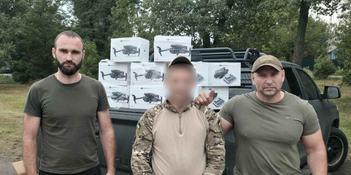 Лука-Мелешківська громада передала дрони спецпризначенцям