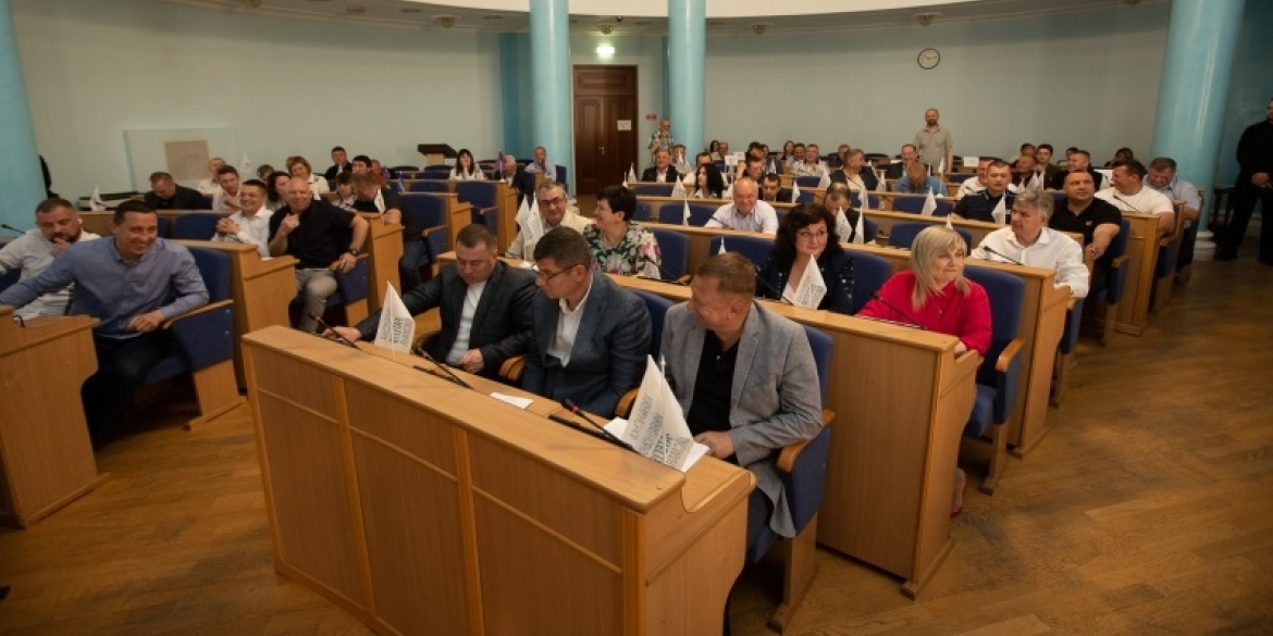 Майно, оборона та бюджет: чергова сесія Вінницької обласної ради