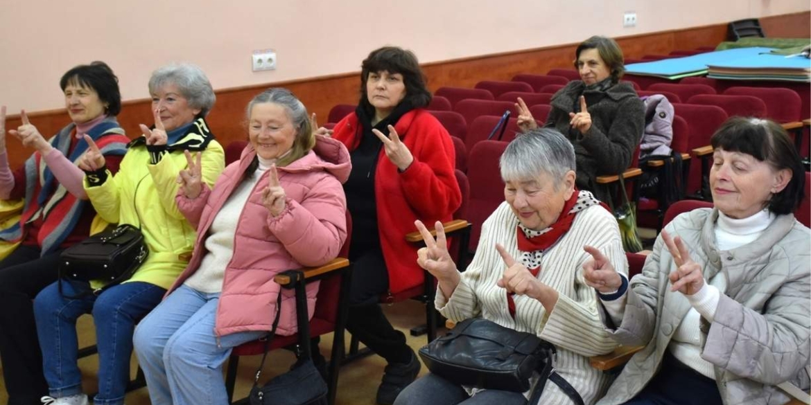 Медитація замість тривоги вінницькі пенсіонери опановують сучасні техніки антистресу