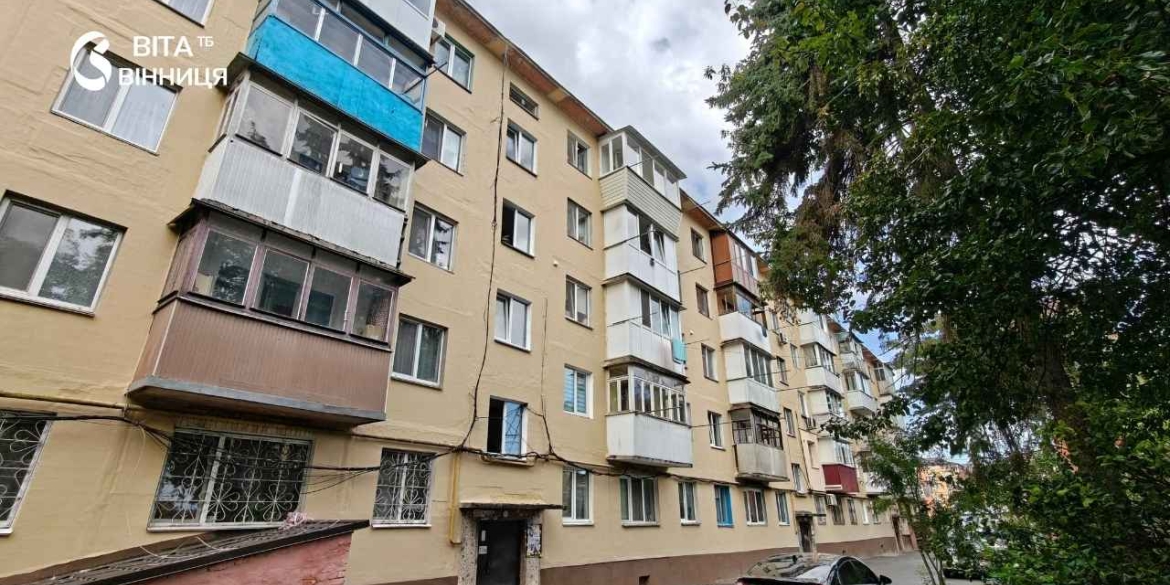 Менше вологи і протягів у ще одній вінницькій багатоповерхівці оновили міжпанельні шви