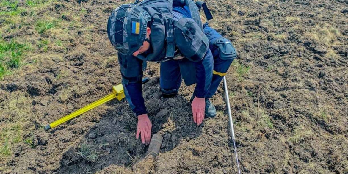 Міг здетонувати будь-якої миті вінницькі сапери знешкодили артилерійський снаряд