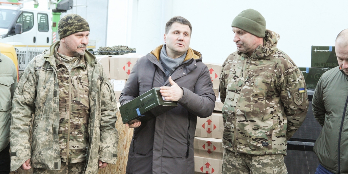 Міська рада передала важливе обладнання для бригади, сформованої у Вінниці