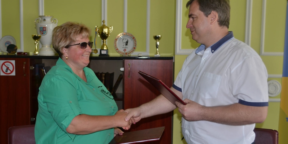 Мізяківсько-Хутірський ліцей підписав угоду про співпрацю з педуніверситетом