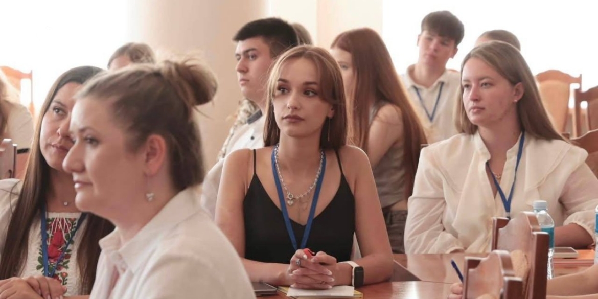 Молодіжні лідери Вінниччини навчаються представляти громади на національному рівні