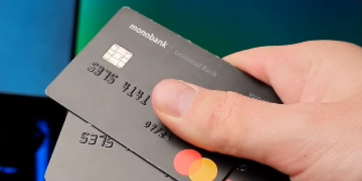 Monobank обмежив усім клієнтам використання карток за одним видом платежів