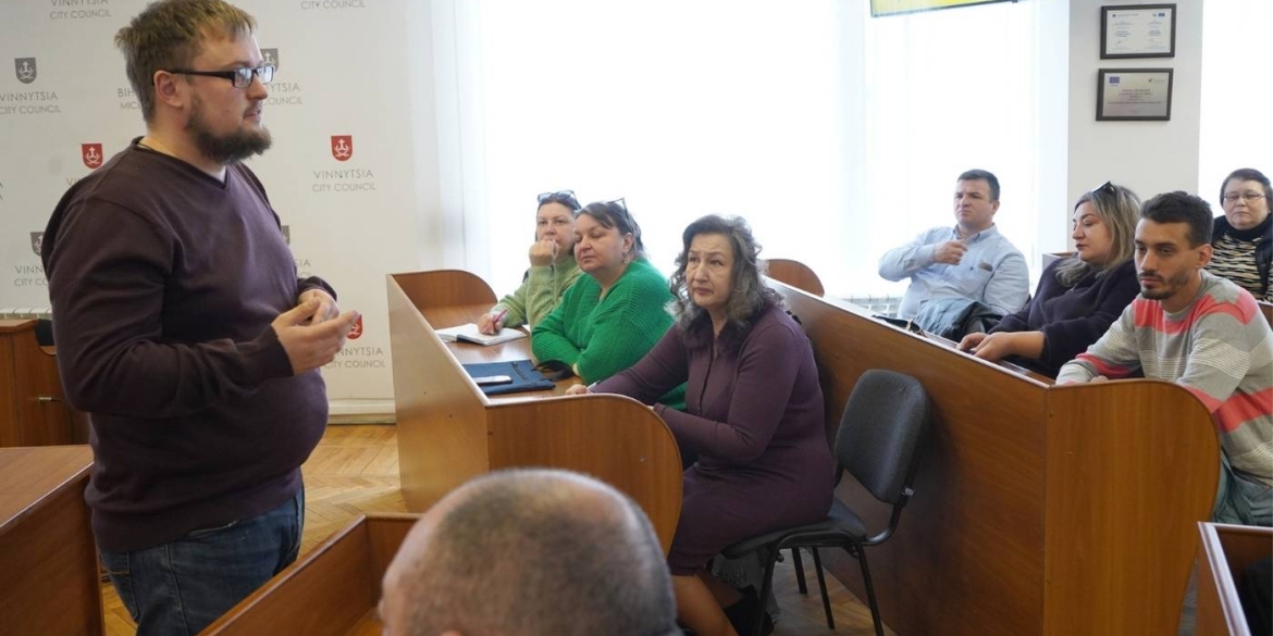 Можливість встановлення на прибудинкових територіях зарядних станцій для електромобілів обговорять у Вінниці