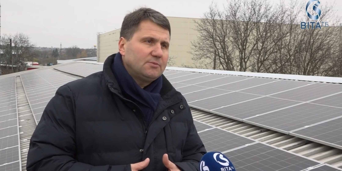 На даху ще одного вінницького підприємства встановили сонячну електростанцію