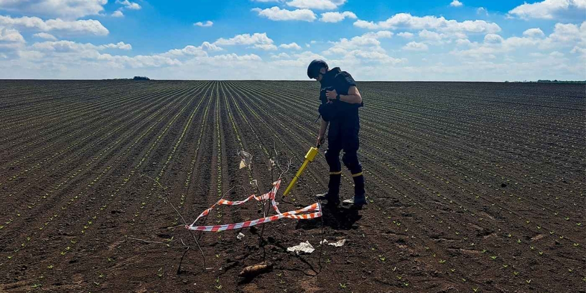На Гайсинщині піротехніки знищили мінометну міну часів Другої світової війни
