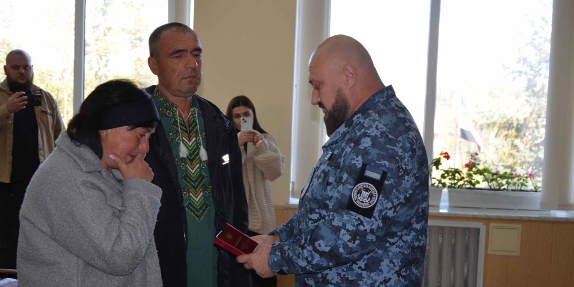 На Літинщині вручили посмертну нагороду рідним полеглого захисника На Літинщині вручили посмертну нагороду рідним полеглого захисника